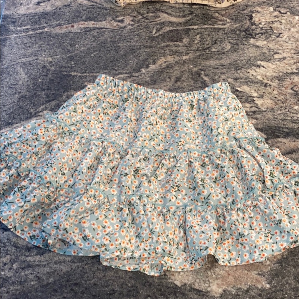 princess polly green skirt!